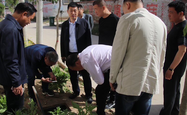镇平县财政局副局长王兆倩一行莅